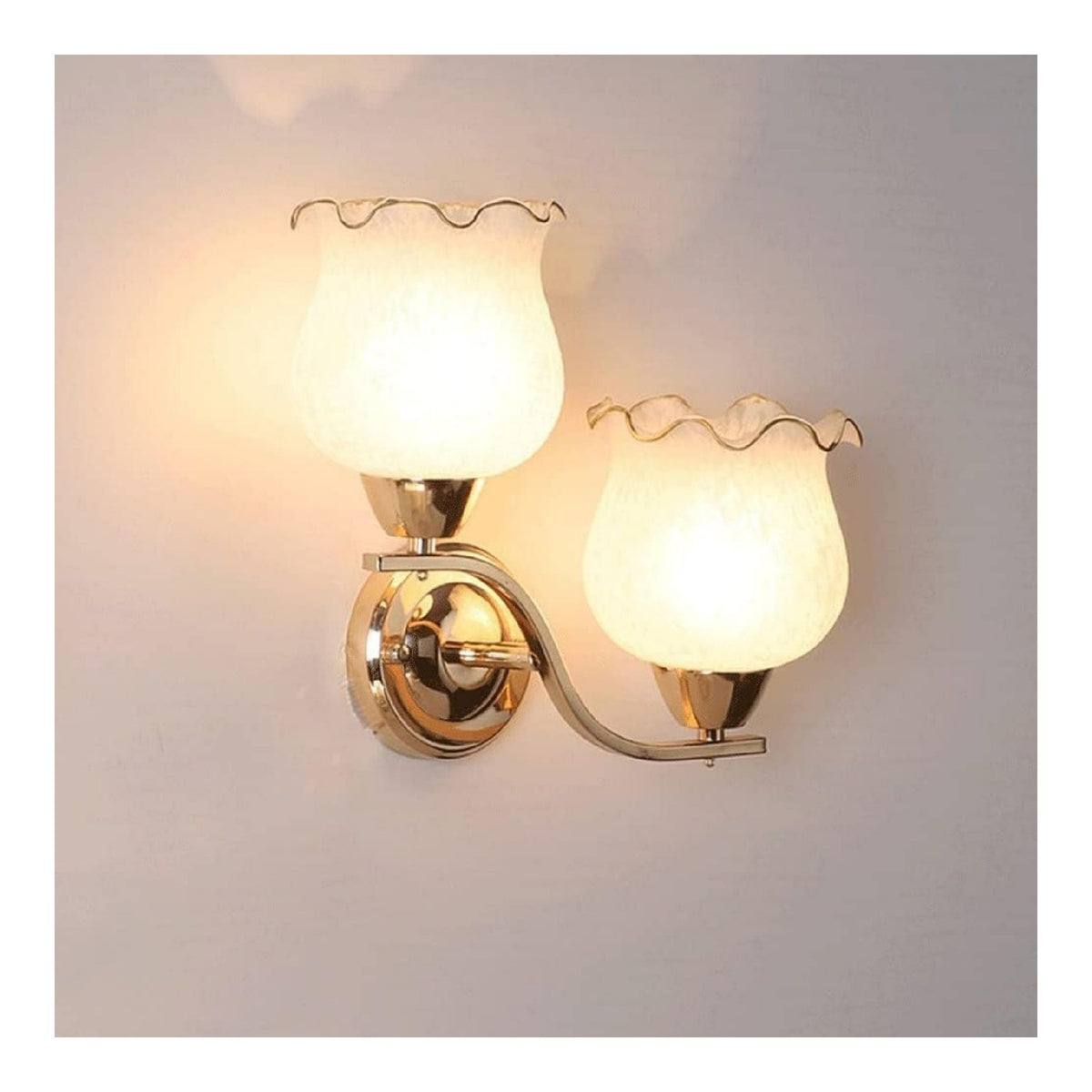 Applique murale Dore et Ambre a presence elegante et lumiere agreable ZM-9168