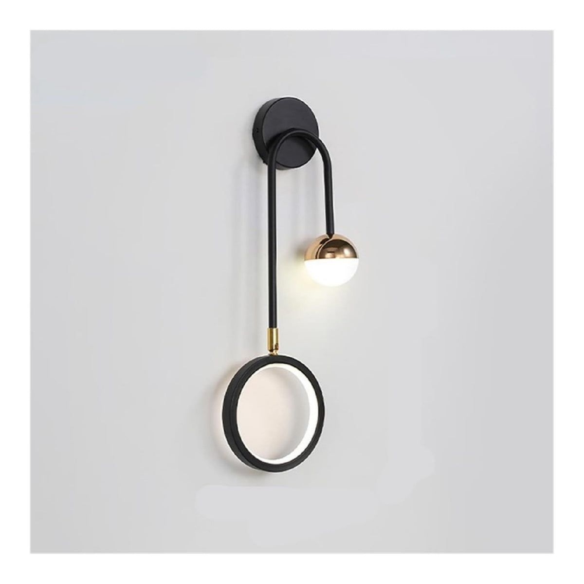 Luminaire Ambre a silhouette graphique de type applique murale N8-3989