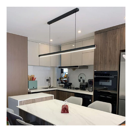 Suspension Noir et Blanc aux lignes epurees avec eclairage confortable 60W 2700K
